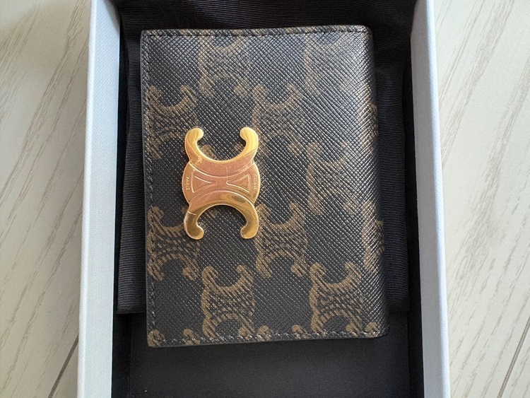 セリーヌ  （ブランドバッグ）の商品画像 - 査定依頼日：2025年12月15日 - 最高査定価格：40,000円