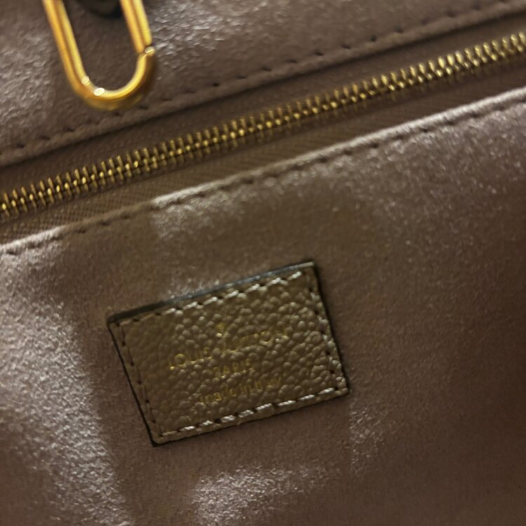 オンザゴーPM アンプラントICチップ（ブランドバッグ）の商品画像 - 査定依頼日：2025年5月9日 - 最高査定価格：210,000円