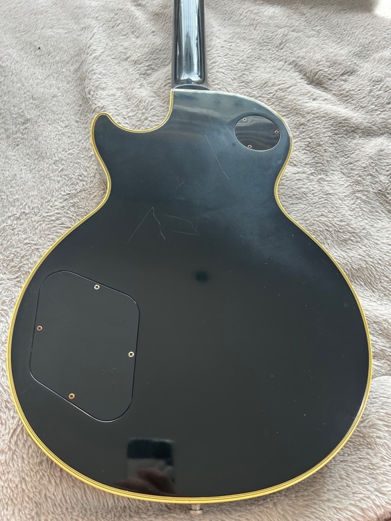 Gibson Custom Shop製 Les Paul Custom（ピアノ・楽器・PA機材）の商品画像 - 査定依頼日：2025年10月12日 - 最高査定価格：430,000円