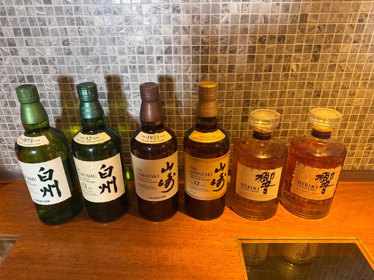 ウイスキー サントリー山崎 （お酒）の商品画像 - 査定依頼日：2026年5月1日 - 最高査定価格：85,900円