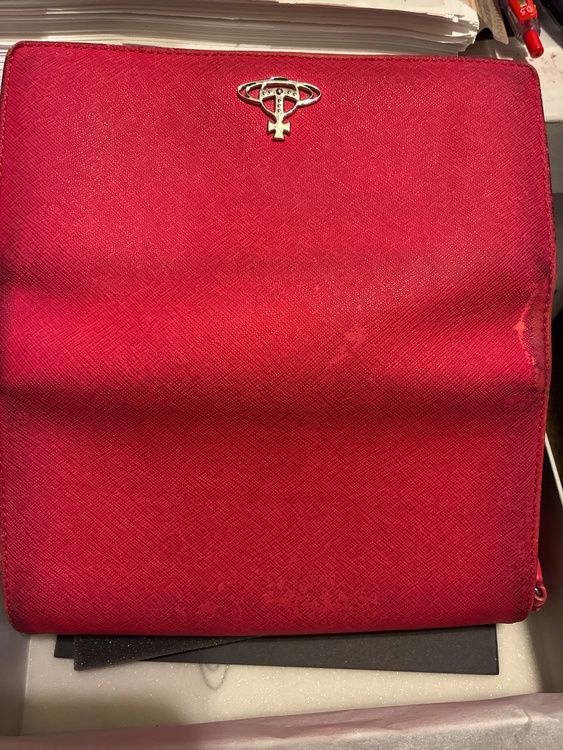 DERBY CLASSIC LONG WALLET PINK（ブランド財布・小物）の商品画像 - 査定依頼日：2025年12月7日 - 最高査定価格：100,000円