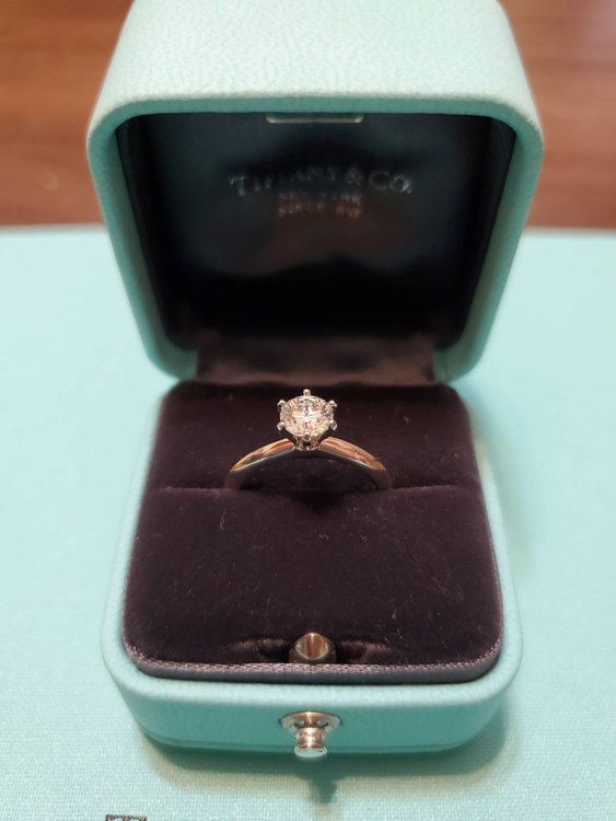 ティファニーセッティング（宝石）の商品画像 - 査定依頼日：2023年6月3日 - 最高査定価格：400,000円