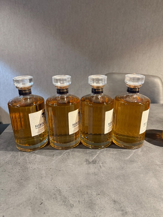 響（お酒）の商品画像 - 査定依頼日：2025年11月25日 - 最高査定価格：72,000円