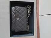 チェーンウォレット　ラムスキン　シルバーチェーン（ブランドバッグ）の商品画像 - 査定依頼日：2024年11月26日 - 最高査定価格：300,000円