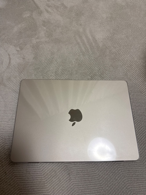 MacBookAir13.6inch（PC・タブレット）の商品画像 - 査定依頼日：2025年9月26日 - 最高査定価格：2円