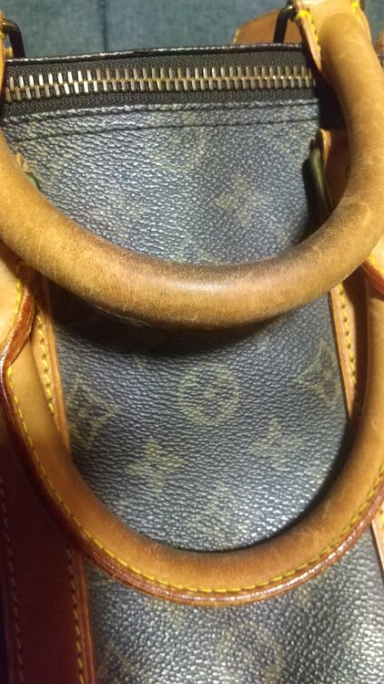 キーポル中（ブランドバッグ）の商品画像 - 査定依頼日：2026年3月22日 - 最高査定価格：100,000円