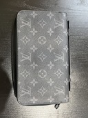 ルイ ヴィトン モノグラム・エクリプス ジッピーXL（ブランド財布・小物）の商品画像 - 査定依頼日：2026年3月6日 - 最高査定価格：100,000円