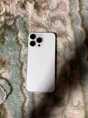 iPhone 16 Pro Max 256GB au（スマホ）の商品画像 - 査定依頼日：2026年3月25日 - 最高査定価格：130,000円