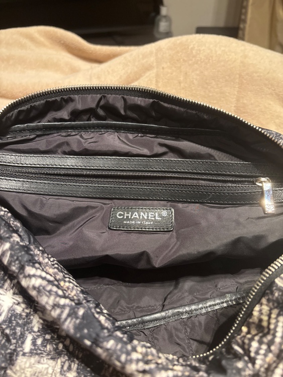 ココマークチェーンショルダー　ナイロン（ブランドバッグ）の商品画像 - 査定依頼日：2026年2月13日 - 最高査定価格：250,000円