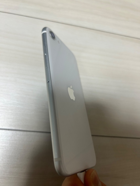 iPhone iPhone SE (第 2 世代) 128GB SIMフリー（スマホ）の商品画像 - 査定依頼日：2026年7月14日 - 最高査定価格：12,000円