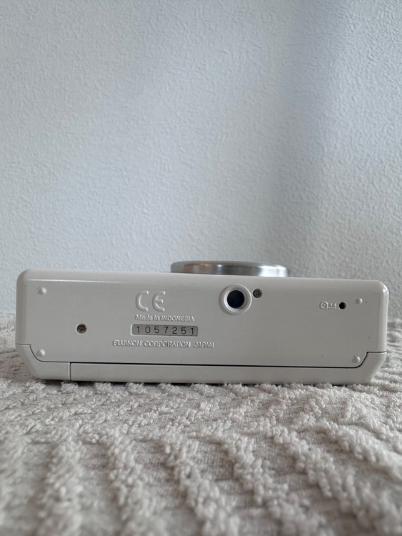 NATURA CLASSICA WHITE（カメラ）の商品画像 - 査定依頼日：2026年3月17日 - 最高査定価格：56,000円