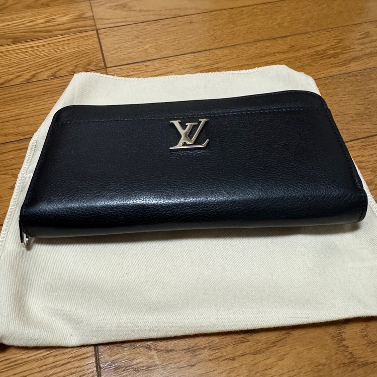 ジッピーロックミー長財布（ブランド財布・小物）の商品画像 - 査定依頼日：2026年2月16日 - 最高査定価格：15,000円