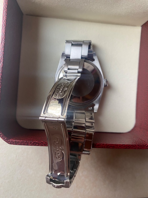 ロレックス パーペチュアルデイト 1500（高級時計）の商品画像 - 査定依頼日：2026年4月6日 - 最高査定価格：350,000円