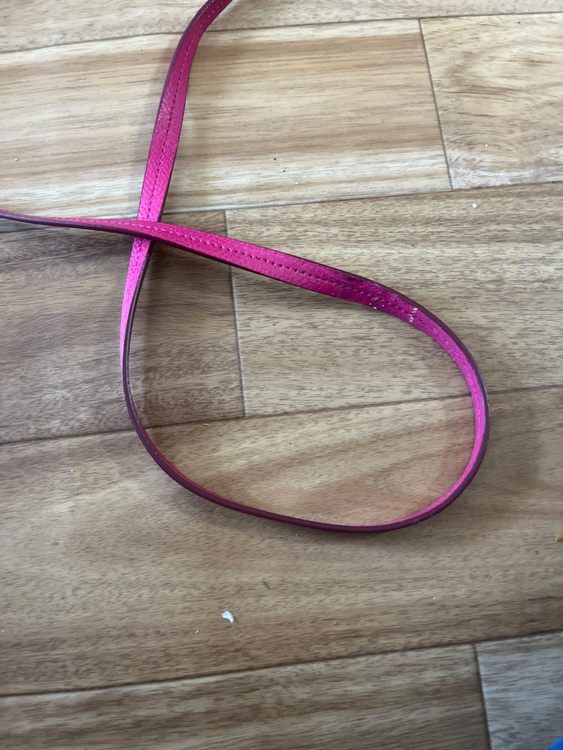 ショルダーバック（ブランドバッグ）の商品画像 - 査定依頼日：2025年6月19日 - 最高査定価格：3,000円