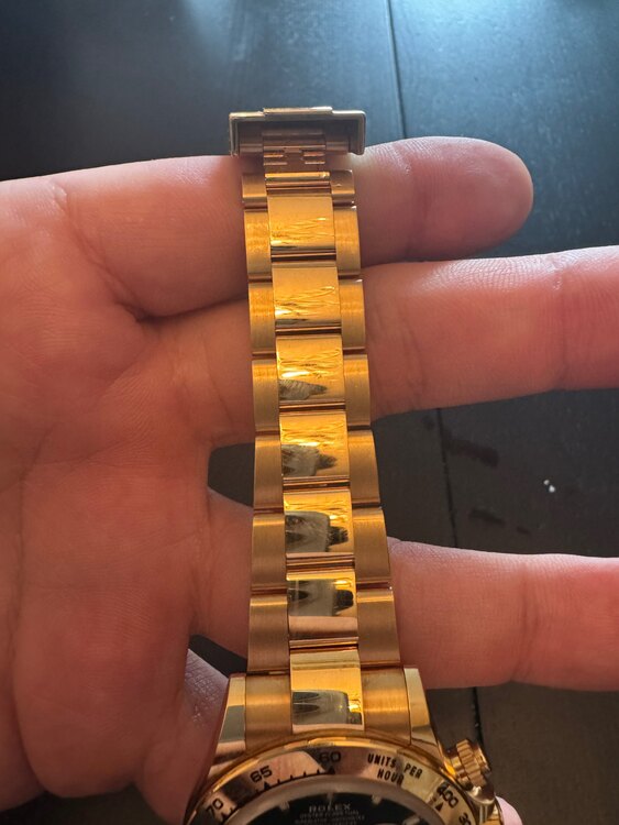 ロレックス デイトナ 11650（高級時計）の商品画像 - 査定依頼日：2025年4月22日 - 最高査定価格：10,600,000円