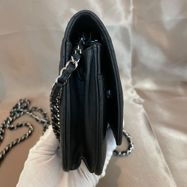 シャネル　ラムスキン チェーンウォレット（ブランドバッグ）の商品画像 - 査定依頼日：2025年6月8日 - 最高査定価格：170,000円