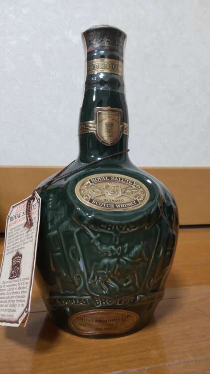 ROYAL SALUTE 21（お酒）の商品画像 - 査定依頼日：2025年5月31日 - 最高査定価格：4,000円