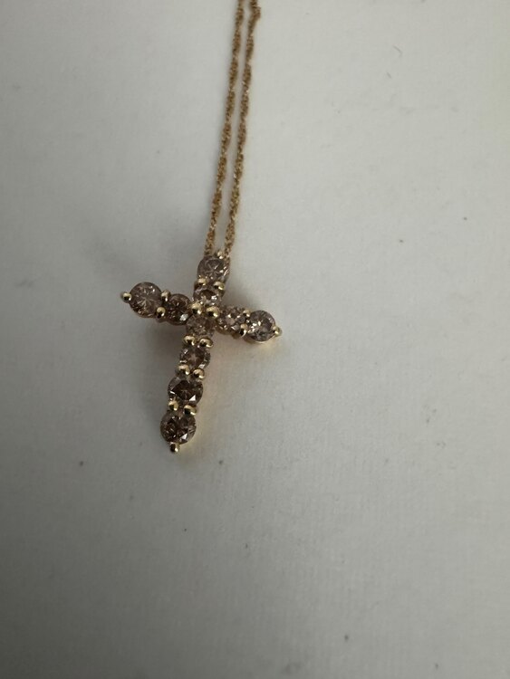 ダイヤクロスモチーフネックレス（金・貴金属）の商品画像 - 査定依頼日：2025年4月9日 - 最高査定価格：230,000円