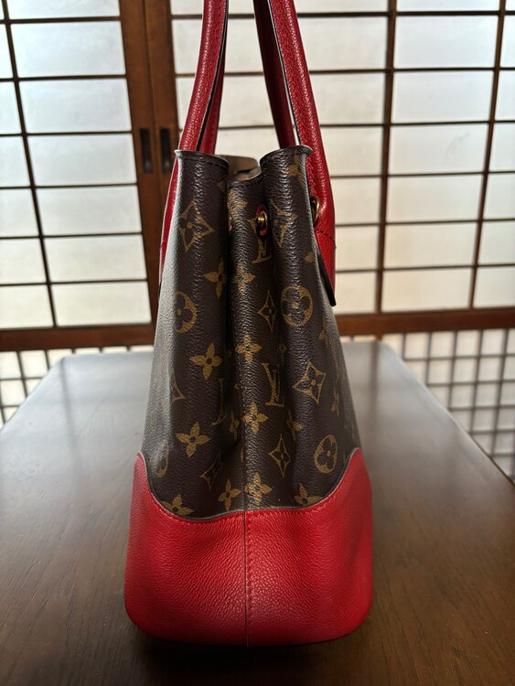 ルイヴィトン LOUIS VUITTON フランドリン トートバッグ モノグラム（ブランドバッグ）の商品画像 - 査定依頼日：2025年5月2日 - 最高査定価格：150,000円
