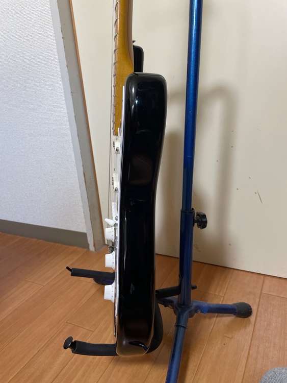 E-SE-100 M/LT Black（ピアノ・楽器・PA機材）の商品画像 - 査定依頼日：2026年5月5日 - 最高査定価格：30,000円