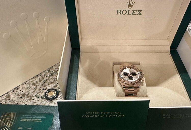 126505文字盤サンダスト（高級時計）の商品画像 - 査定依頼日：2026年4月13日 - 最高査定価格：9,850,000円