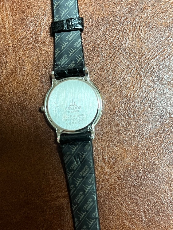 クレドール　900PLATINUM 2F70-0331 R0（高級時計）の商品画像 - 査定依頼日：2025年8月19日 - 最高査定価格：60,000円