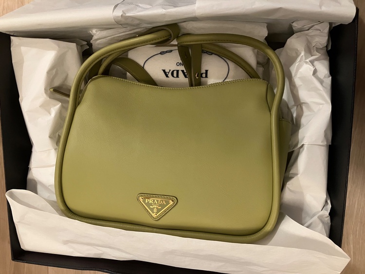 プラダ  （ブランドバッグ）の商品画像 - 査定依頼日：2026年2月13日 - 最高査定価格：200,000円