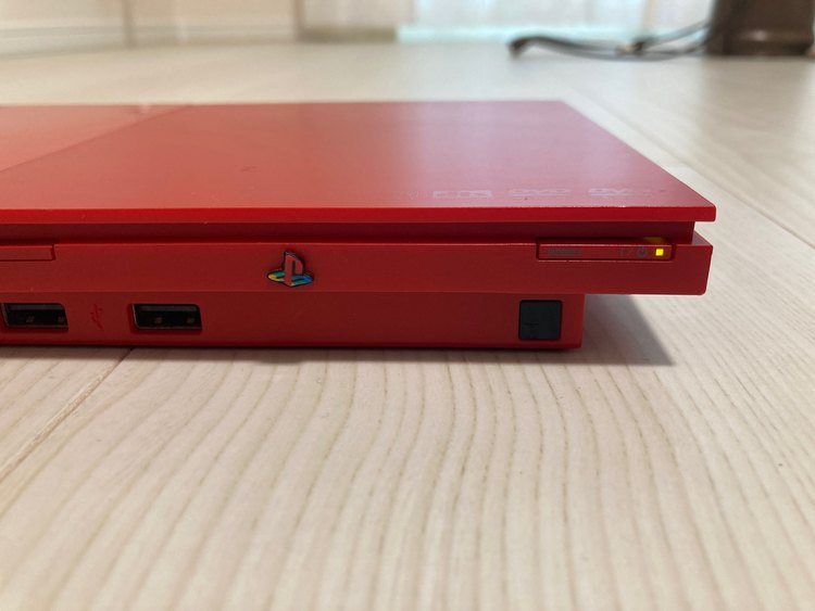 プレイステーション2本体 シナバー・レッド(SCPH-90000CR)（ゲーム機本体・ゲームソフト）の商品画像 - 査定依頼日：2022年12月29日 - 最高査定価格：7,000円