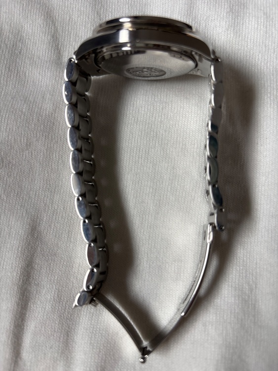 オメガ スピードマスター デイト（高級時計）の商品画像 - 査定依頼日：2026年4月10日 - 最高査定価格：290,000円