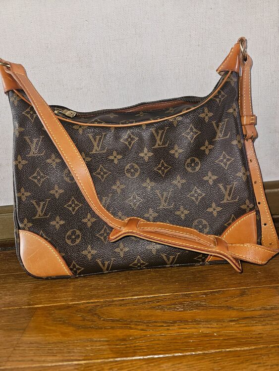 ルイヴィトン モノグラム （ブランドバッグ）の商品画像 - 査定依頼日：2025年8月18日 - 最高査定価格：75,000円
