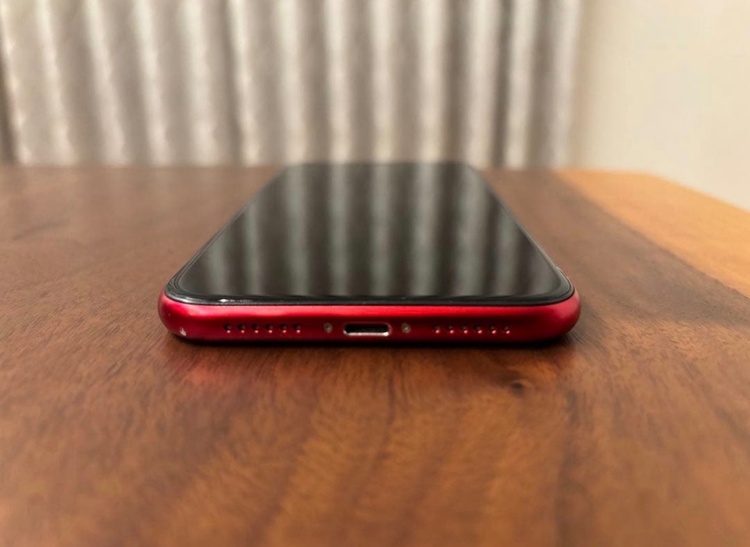 iPhone iPhoneXR 64GB SIMフリー（スマホ）の商品画像 - 査定依頼日：2026年7月16日 - 最高査定価格：7,000円