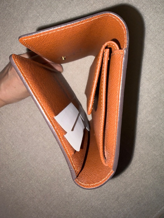 LOUIS VUITTON（ルイ・ヴィトン）「ポルトフォイユ・サラ」旧型（ブランド財布・小物）の商品画像 - 査定依頼日：2026年10月6日 - 最高査定価格：30,000円