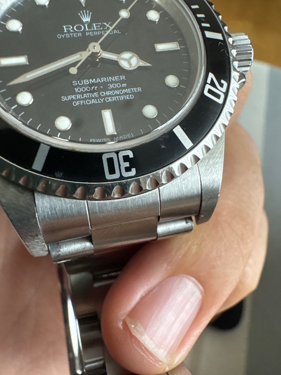 ロレックス サブマリーナー 14060（高級時計）の商品画像 - 査定依頼日：2025年9月2日 - 最高査定価格：1,460,000円