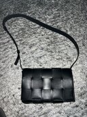 ボッテガ・ヴェネタ  （ブランドバッグ）の商品画像 - 査定依頼日：2025年2月24日 - 最高査定価格：90,000円