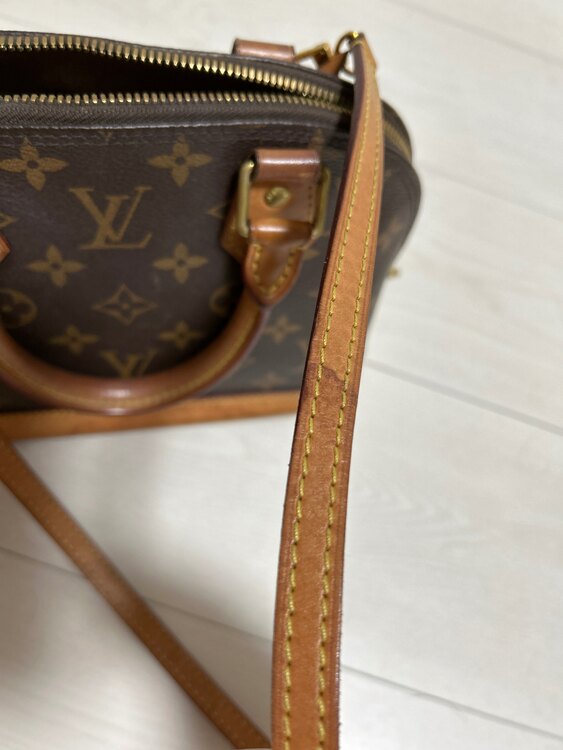 ルイヴィトン アルマ （ブランドバッグ）の商品画像 - 査定依頼日：2025年2月4日 - 最高査定価格：170,000円