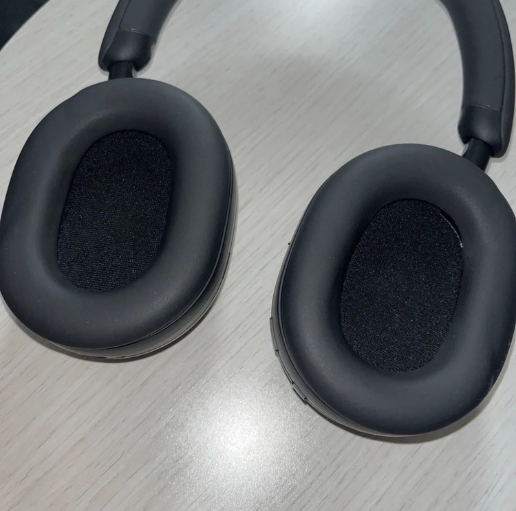 SONY wh-1000xm5（オーディオ・スピーカー）の商品画像 - 査定依頼日：2026年3月17日 - 最高査定価格：10,000円