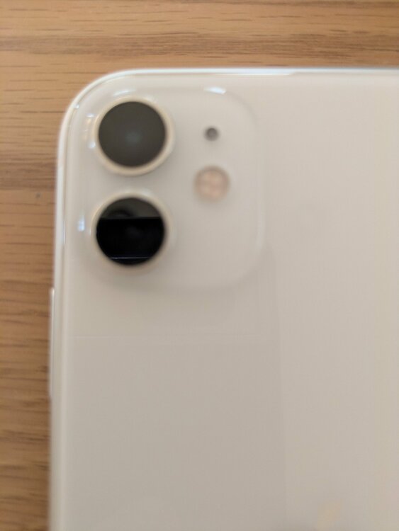 iphone11（スマホ）の商品画像 - 査定依頼日：2026年8月16日 - 最高査定価格：19,500円