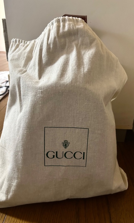 ワンショルダーリュック（ブランドバッグ）の商品画像 - 査定依頼日：2026年8月24日 - 最高査定価格：4,000円