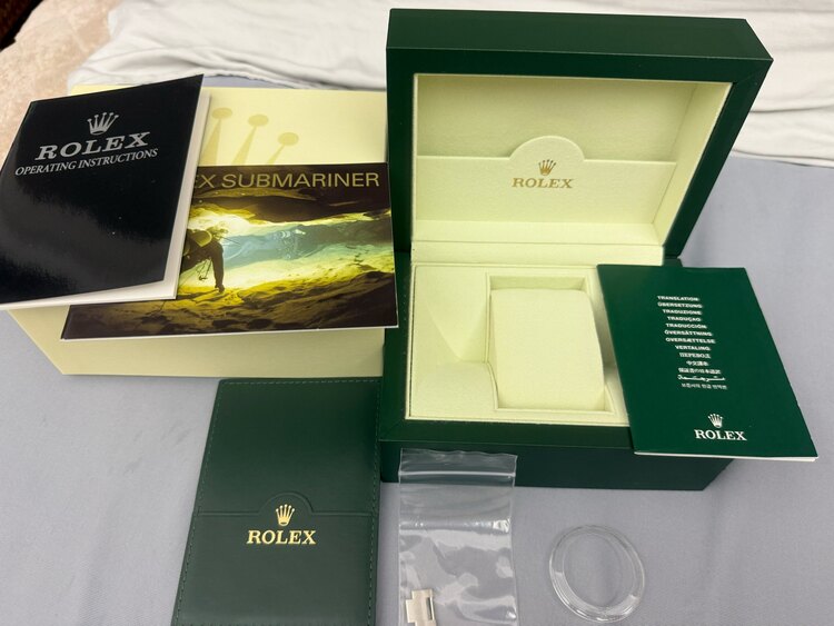ロレックス サブマリーナー 14060（高級時計）の商品画像 - 査定依頼日：2025年4月10日 - 最高査定価格：1,150,000円