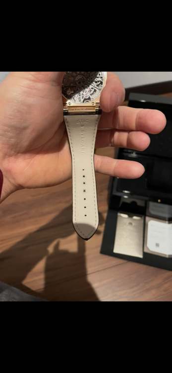 オクト フィニッシモ スケルトン エイトデイズ（高級時計）の商品画像 - 査定依頼日：2026年2月28日 - 最高査定価格：2,700,000円