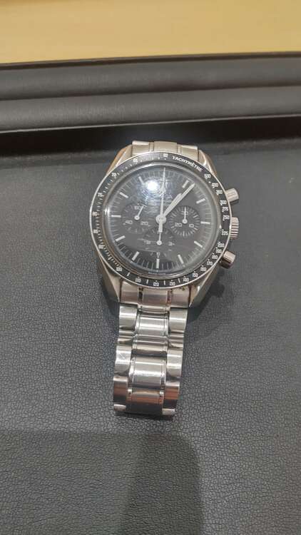 オメガスピードマスタープロフェッショナル（高級時計）の商品画像 - 査定依頼日：2025年4月29日 - 最高査定価格：650,000円