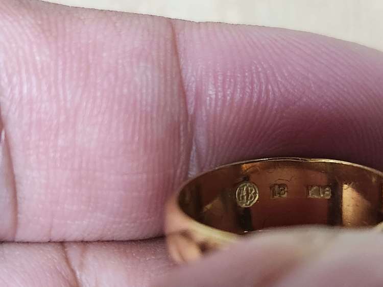 K18のメガネフレーム1、指輪2 、鼻あて2、タイピン1（金・貴金属）の商品画像 - 査定依頼日：2023年10月16日 - 最高査定価格：220,000円