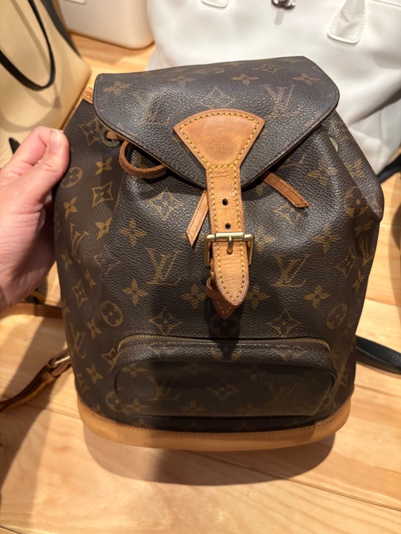 モンスリ（ブランドバッグ）の商品画像 - 査定依頼日：2026年3月24日 - 最高査定価格：100,000円