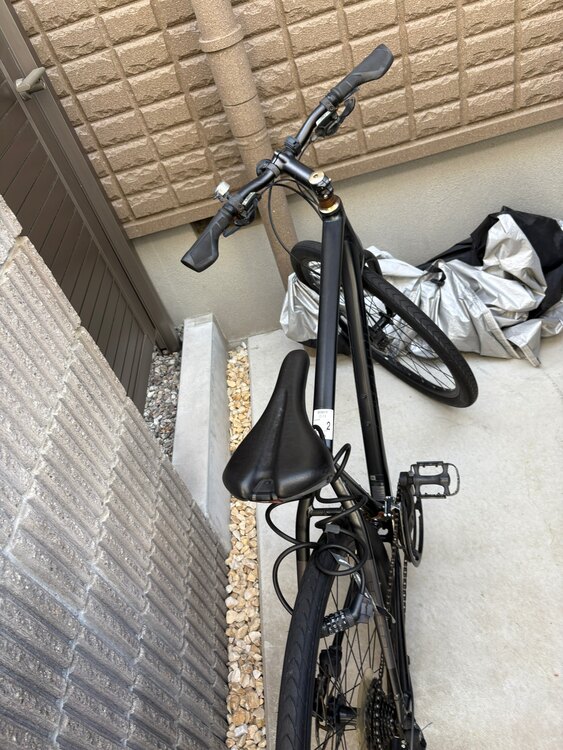 GIANT GRAVIER DISC M サテンダークシルバー（自転車）の商品画像 - 査定依頼日：2025年4月16日 - 最高査定価格：15,000円