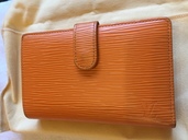 ルイヴィトン がま口 折財布  ヴィエノワ シリアル番号 MI0095（ブランド財布・小物）の商品画像 - 査定依頼日：2019年4月8日 - 最高査定価格：2,000円