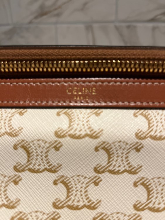 ボストンバッグ トリオンフ キャンバス ハンド ショルダー バッグ 19037 （ブランドバッグ）の商品画像 - 査定依頼日：2023年6月5日 - 最高査定価格：200,000円