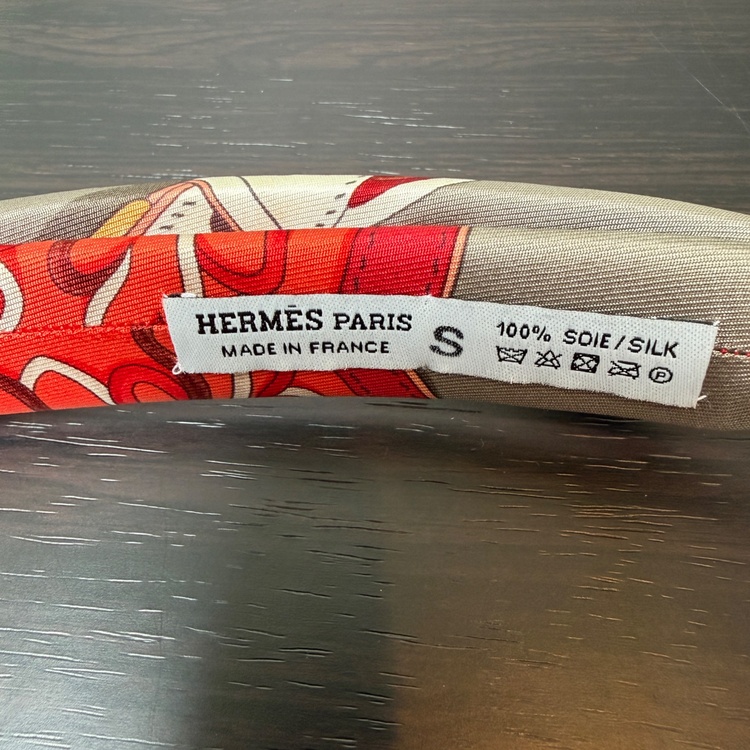 エルメス カチューシャ エルザ シルク（ブランド財布・小物）の商品画像 - 査定依頼日：2026年9月9日 - 最高査定価格：100,000円