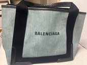 バレンシアガ  （ブランドバッグ）の商品画像 - 査定依頼日：2026年1月6日 - 最高査定価格：50,000円
