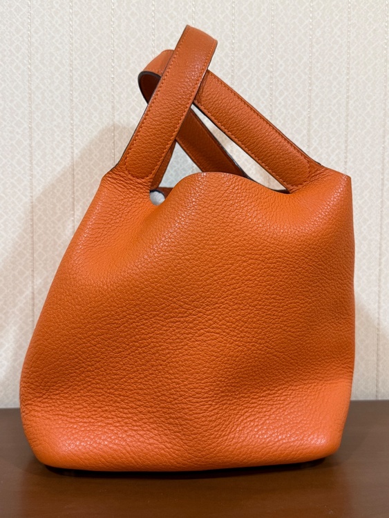 ピコタン18（ブランドバッグ）の商品画像 - 査定依頼日：2025年12月26日 - 最高査定価格：200,000円