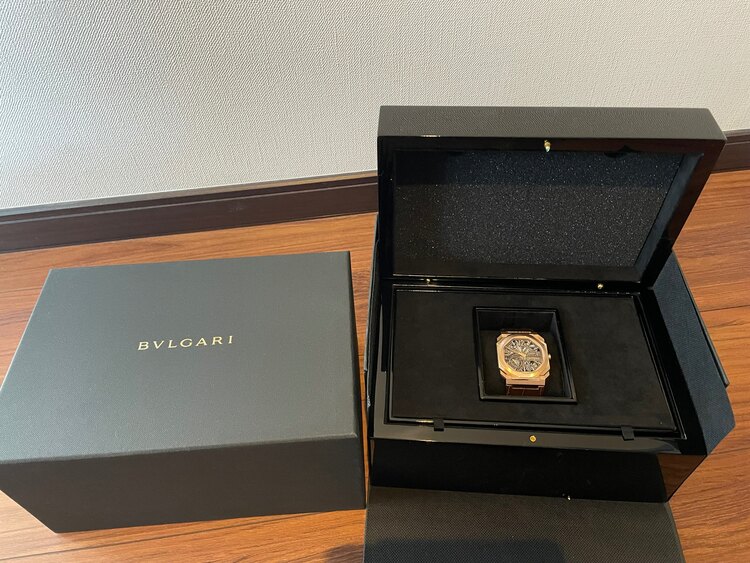 ブルガリ オクト 103667（高級時計）の商品画像 - 査定依頼日：2025年4月29日 - 最高査定価格：3,400,000円